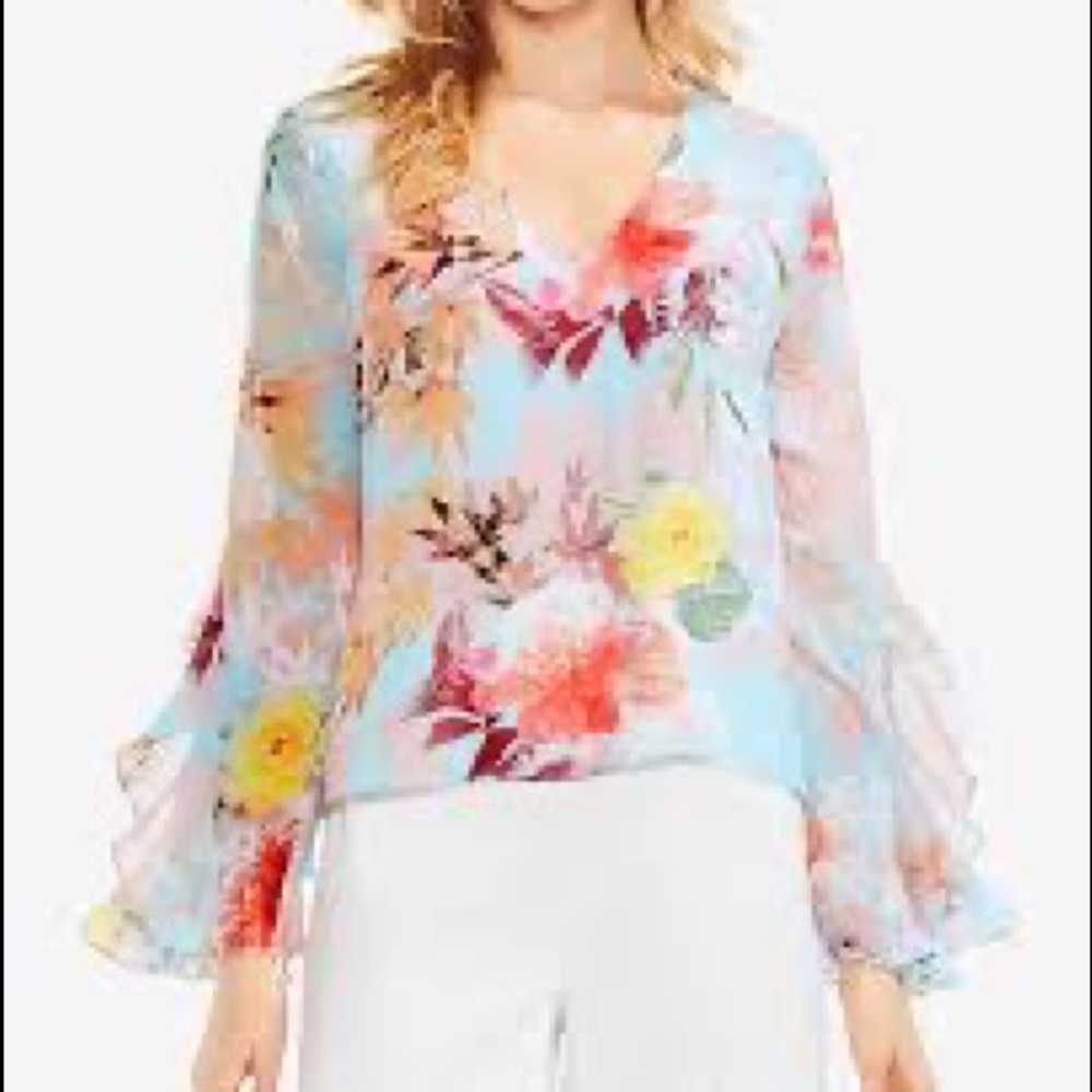 Vince Camuto faded bloom ruffle sleeve blouse
